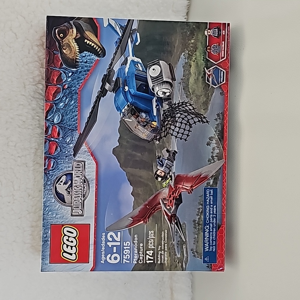 LEGO Jurassic World Pteranodon Capture  75915 New in Box Set #75915